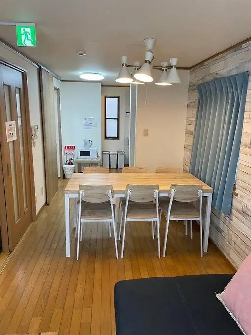韓国新大久保通りすぐの一軒家で楽しむ東京旅行8名様 Korea Shinokubo Off The Street A House For 8Pax Prefektura Tokio